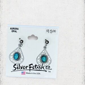 4530u. Silvertone Aurora Opal Earrings